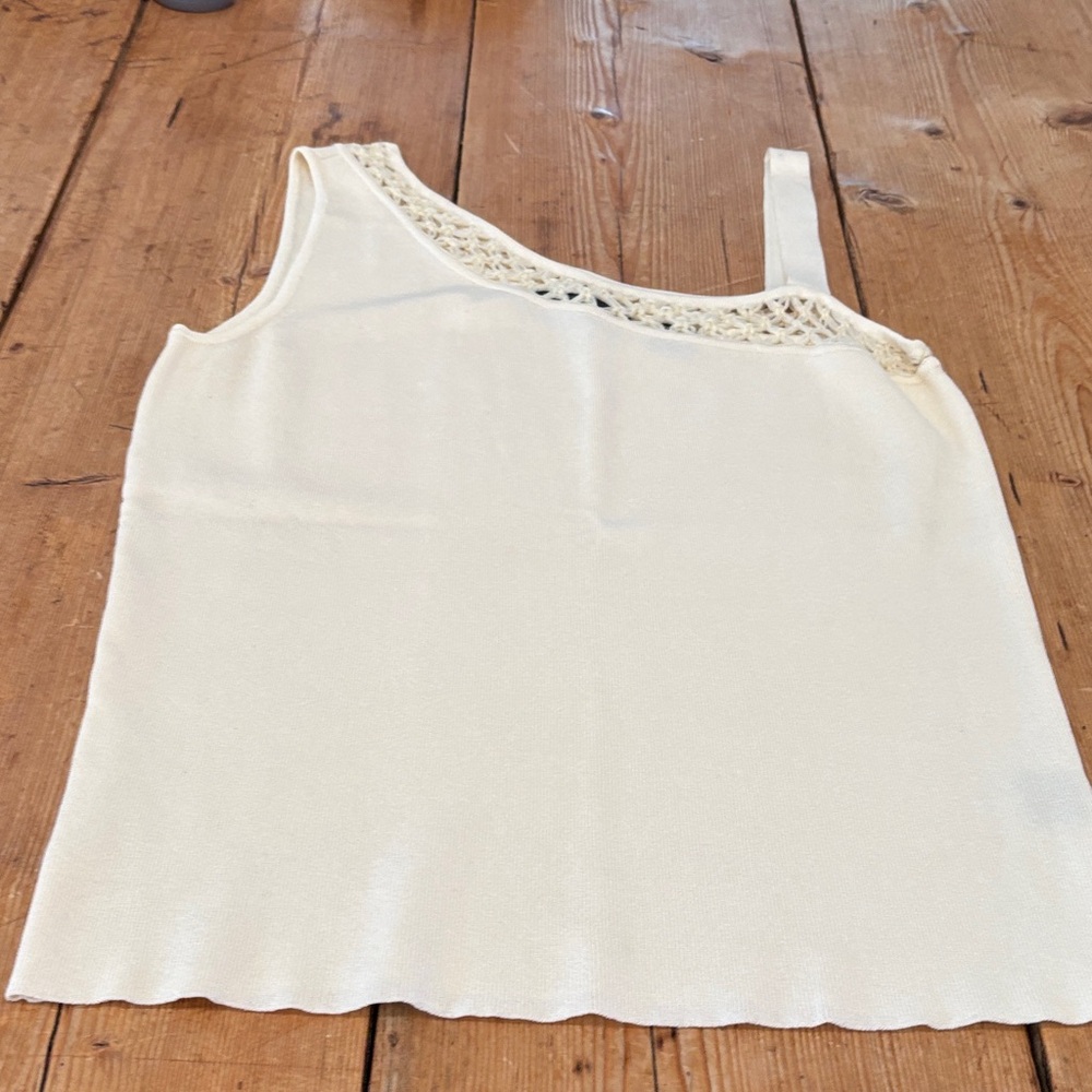 Dana Buchman Cream Asymmetrical Lace Tank Top